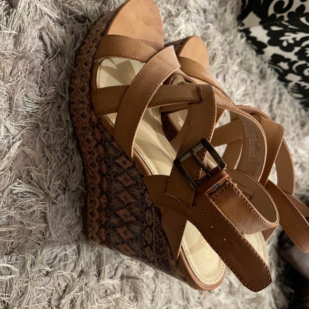 Beautiful rampage wedges